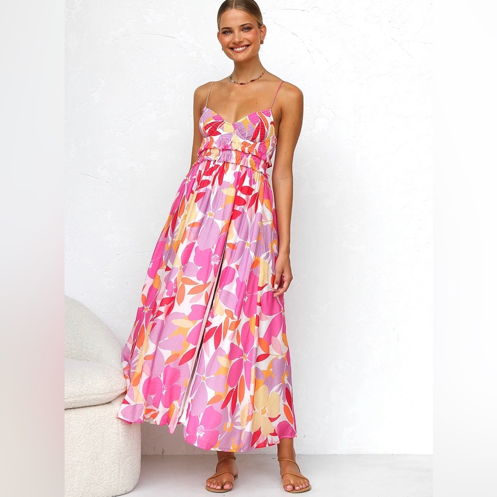 NWT. LittleLace Smocked Bustier Tropical Floral Maxi Dress. Size M.